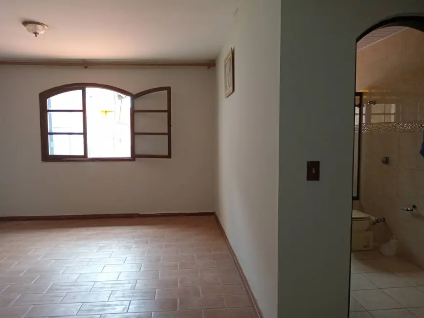 Foto 5 de Sobrado com 3 quartos à venda e para alugar, 343m2 em Campanário, Diadema - SP