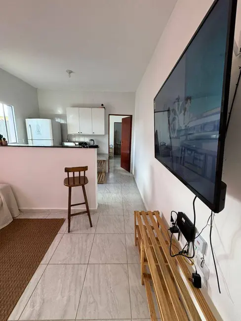 Foto 3 de Casa com 2 quartos à venda, 130m2 em Itanhaem - SP