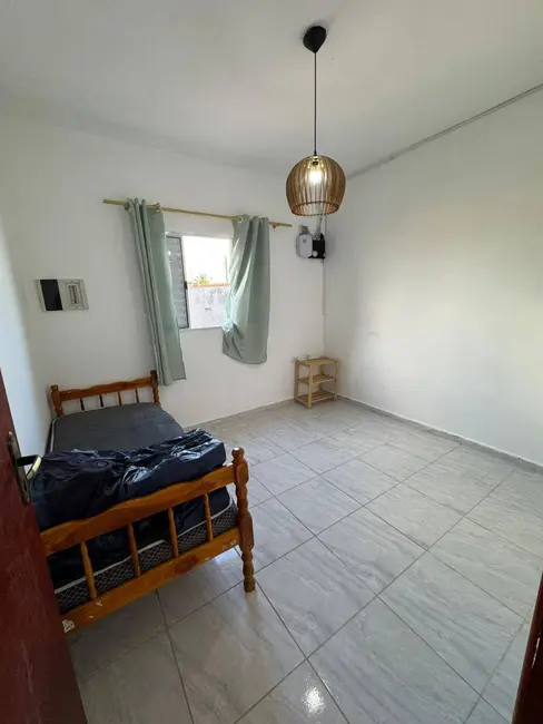 Foto 8 de Casa com 2 quartos à venda, 130m2 em Itanhaem - SP