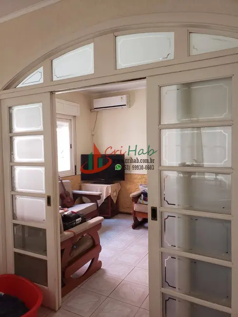 Foto 8 de Casa com 3 quartos à venda, 237m2 em Centro, Pelotas - RS