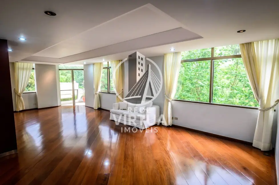 Apartamento com 3 quartos à venda, 220m2 em Paineiras do Morumbi, São Paulo - SP - imagem 1 Foto 1 de Apartamento com 3 quartos à venda, 220m2 em Paineiras do Morumbi, São Paulo - SP