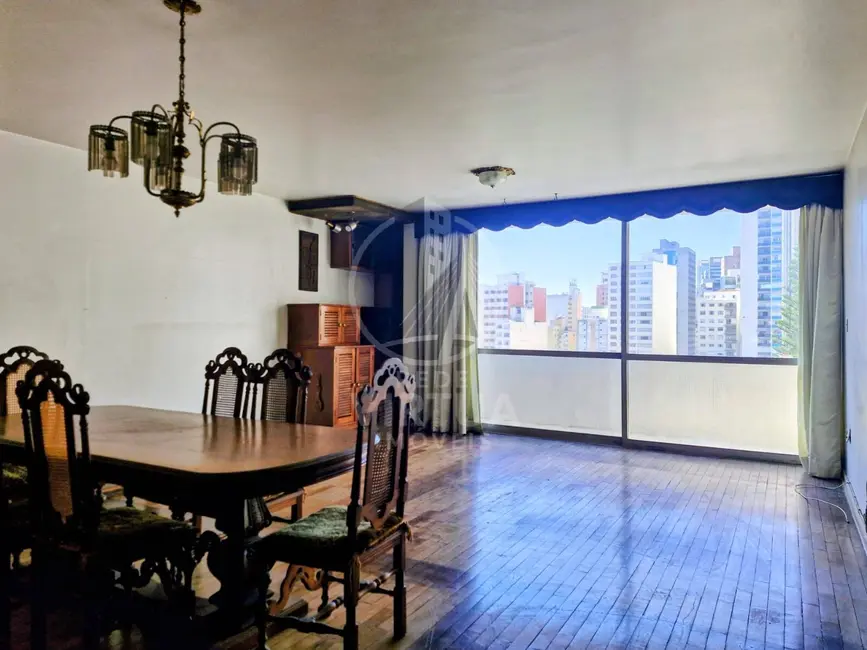 Foto 2 de Apartamento com 3 quartos à venda, 180m2 em Santa Cecília, São Paulo - SP