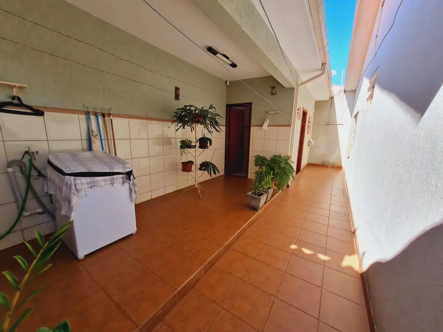 Foto 9 de Casa com 2 quartos à venda em Franca - SP