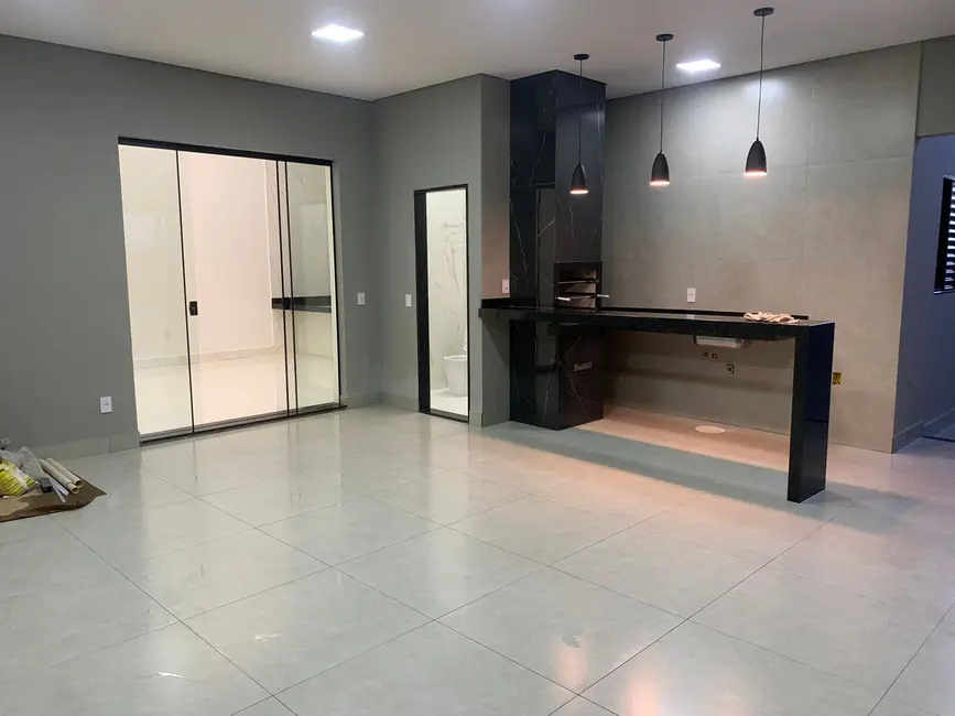Foto 1 de Casa com 3 quartos à venda, 202m2 em Franca - SP