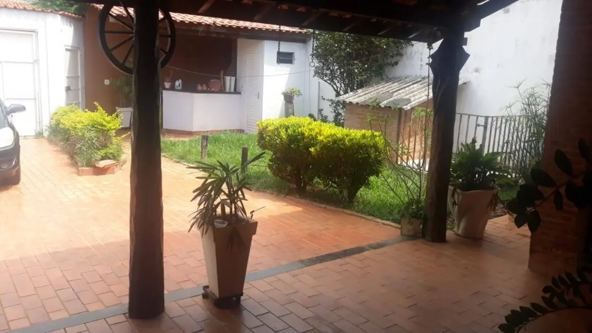 Foto 1 de Casa com 2 quartos à venda em Franca - SP