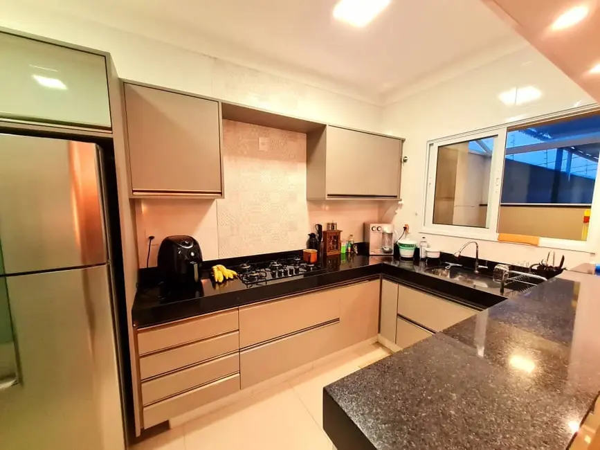 Foto 5 de Apartamento com 3 quartos à venda, 120m2 em Residencial Amazonas, Franca - SP