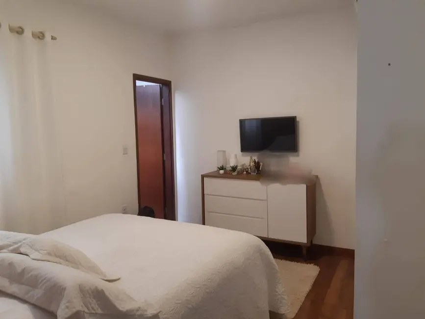 Foto 4 de Casa com 2 quartos à venda, 125m2 em Franca - SP