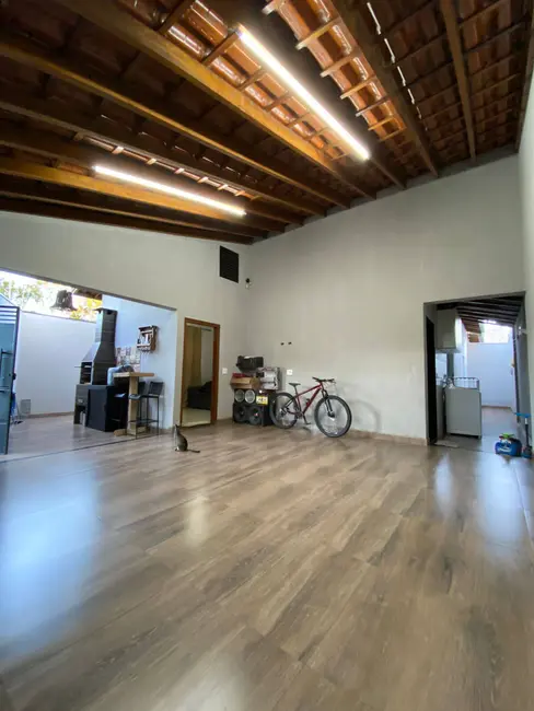 Foto 1 de Casa com 3 quartos à venda, 156m2 em Franca - SP