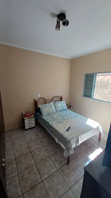 Casa com 3 quartos à venda, 200m2 em Franca - SP - imagem 4 Foto 4 de Casa com 3 quartos à venda, 200m2 em Franca - SP