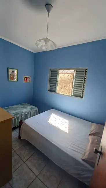 Casa com 3 quartos à venda, 200m2 em Franca - SP - imagem 3 Foto 3 de Casa com 3 quartos à venda, 200m2 em Franca - SP