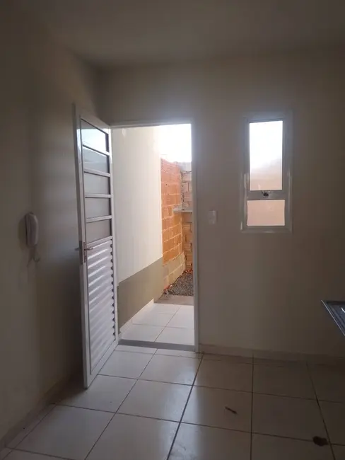Foto 2 de Casa com 2 quartos à venda, 47m2 em Franca - SP