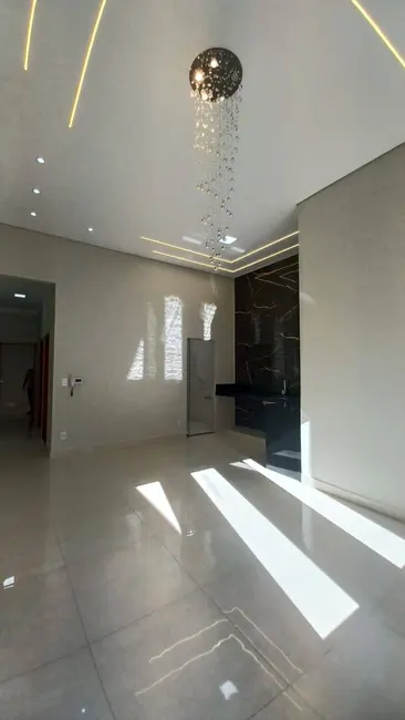 Foto 1 de Casa com 2 quartos à venda, 70m2 em Vila Chico Júlio, Franca - SP