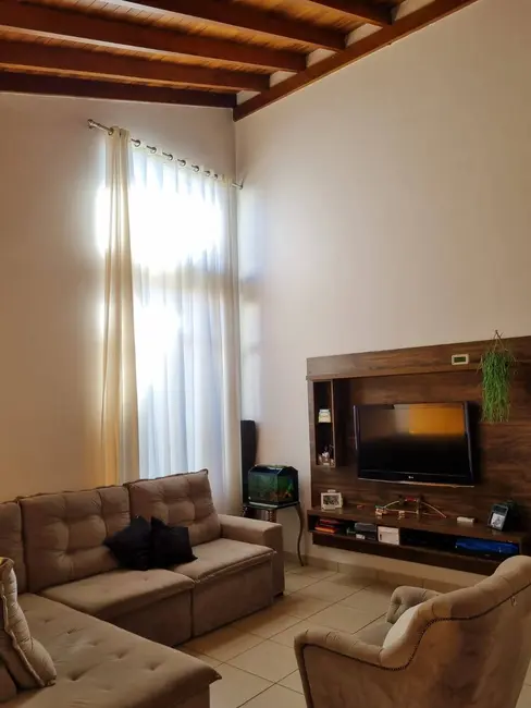 Foto 2 de Casa com 3 quartos à venda em Jardim Piratininga, Franca - SP