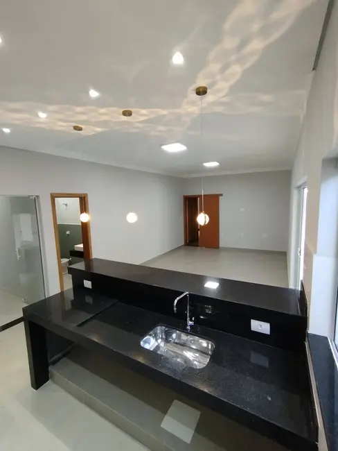 Foto 1 de Casa com 3 quartos à venda, 170m2 em Franca - SP