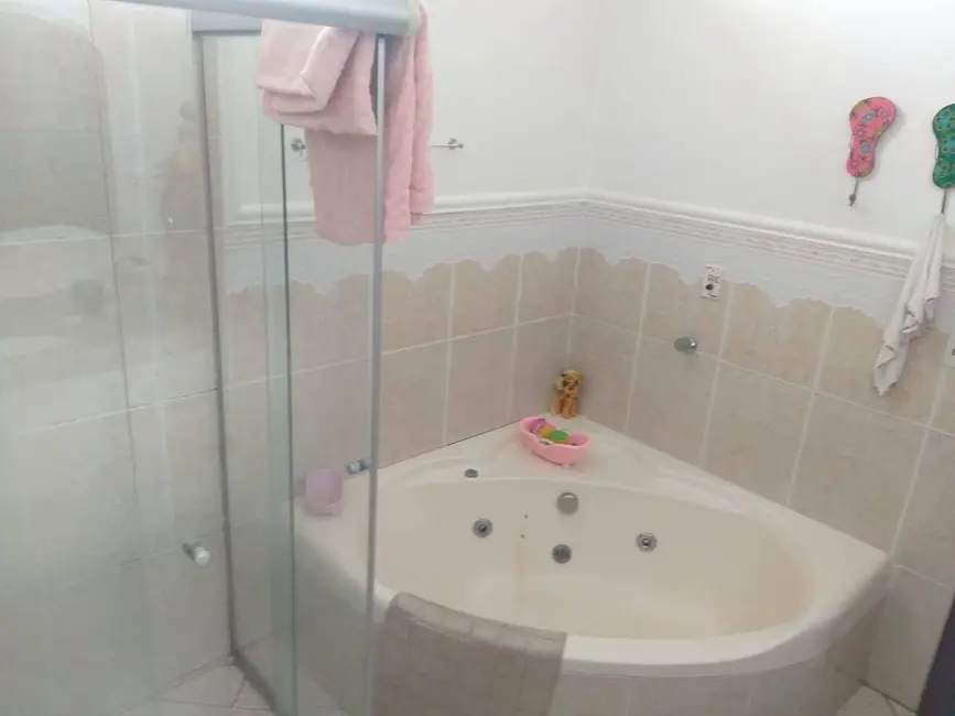 Foto 3 de Casa com 3 quartos à venda, 185m2 em Jardim Ângela Rosa, Franca - SP