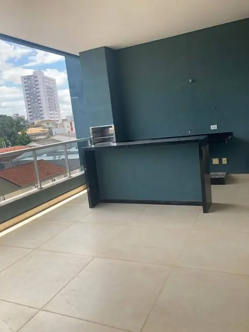 Foto 9 de Apartamento com 4 quartos à venda, 181m2 em Jardim Veneza, Franca - SP