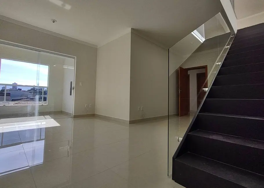 Foto 2 de Apartamento com 4 quartos à venda, 181m2 em Jardim Veneza, Franca - SP