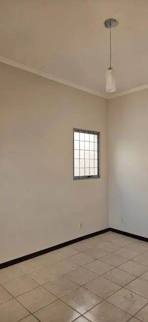 Foto 2 de Casa com 2 quartos à venda, 300m2 em Jardim Noêmia, Franca - SP