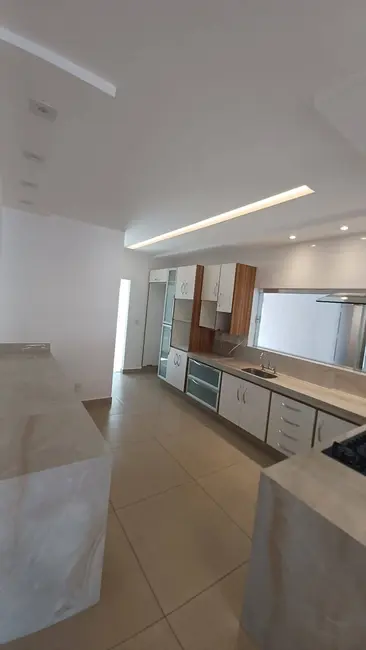 Foto 3 de Casa com 3 quartos à venda, 268m2 em Residencial Amazonas, Franca - SP