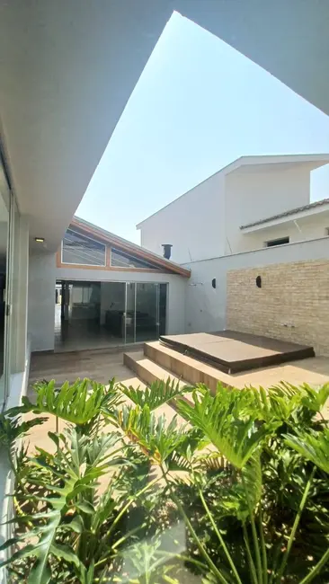 Foto 1 de Casa com 3 quartos à venda, 268m2 em Residencial Amazonas, Franca - SP