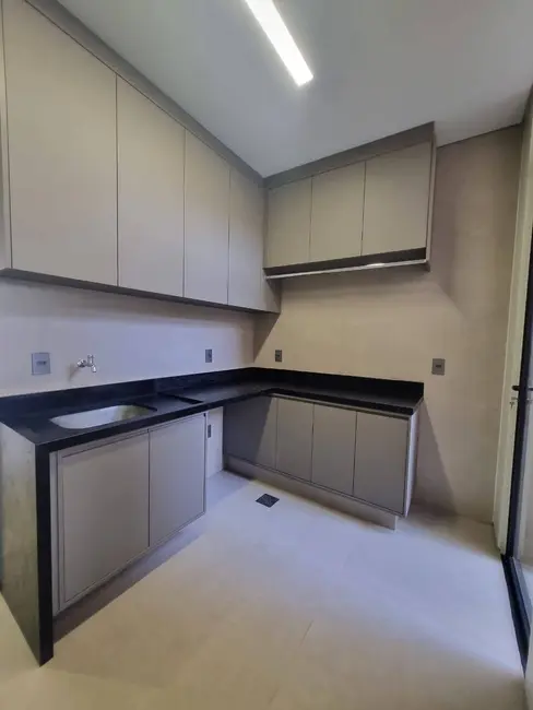 Foto 2 de Casa de Condomínio com 4 quartos à venda em Franca - SP