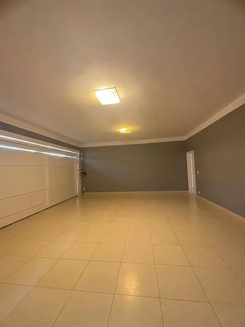 Foto 2 de Casa com 3 quartos à venda, 250m2 em Jardim Piratininga, Franca - SP