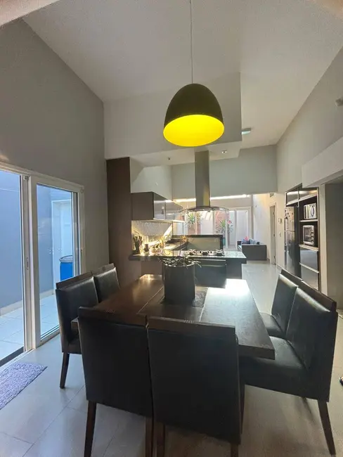 Foto 4 de Casa com 3 quartos à venda, 250m2 em Jardim Piratininga, Franca - SP