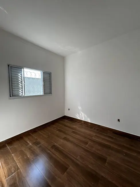 Foto 4 de Casa com 2 quartos à venda, 200m2 em Franca - SP