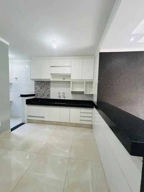 Foto 2 de Apartamento com 2 quartos à venda, 67m2 em Franca - SP