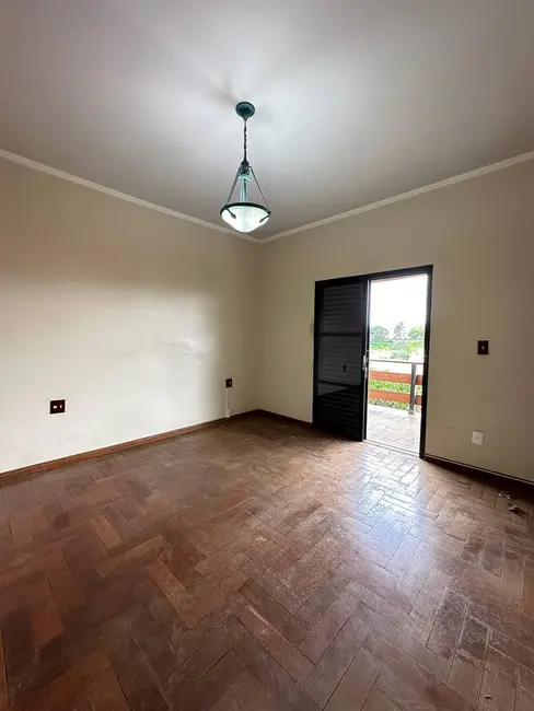 Foto 4 de Casa à venda, 345m2 em São José, Franca - SP