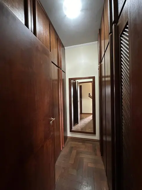 Foto 2 de Casa à venda, 345m2 em São José, Franca - SP