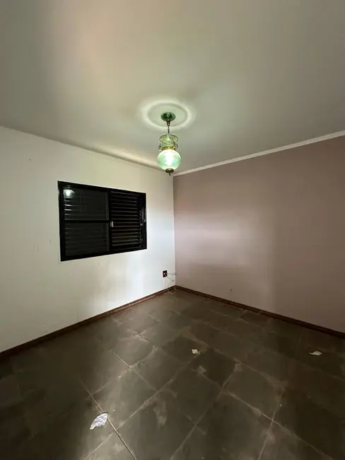 Foto 6 de Casa à venda, 345m2 em São José, Franca - SP