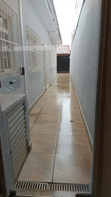 Foto 2 de Casa à venda, 250m2 em Jardim Ângela Rosa, Franca - SP