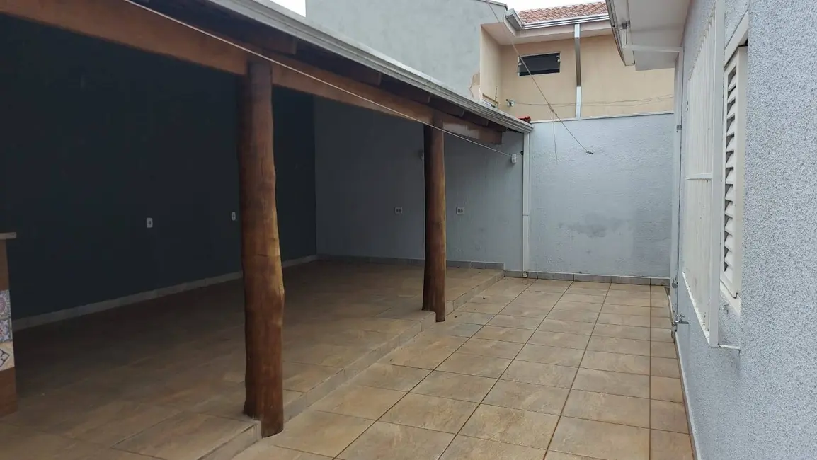 Foto 4 de Casa à venda, 250m2 em Jardim Ângela Rosa, Franca - SP