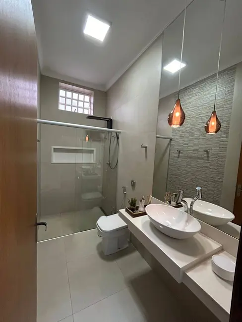 Foto 6 de Casa com 3 quartos à venda, 165m2 em Franca - SP