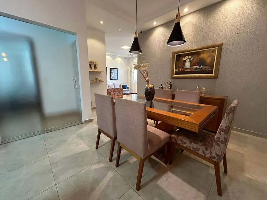 Foto 4 de Casa com 3 quartos à venda, 165m2 em Franca - SP