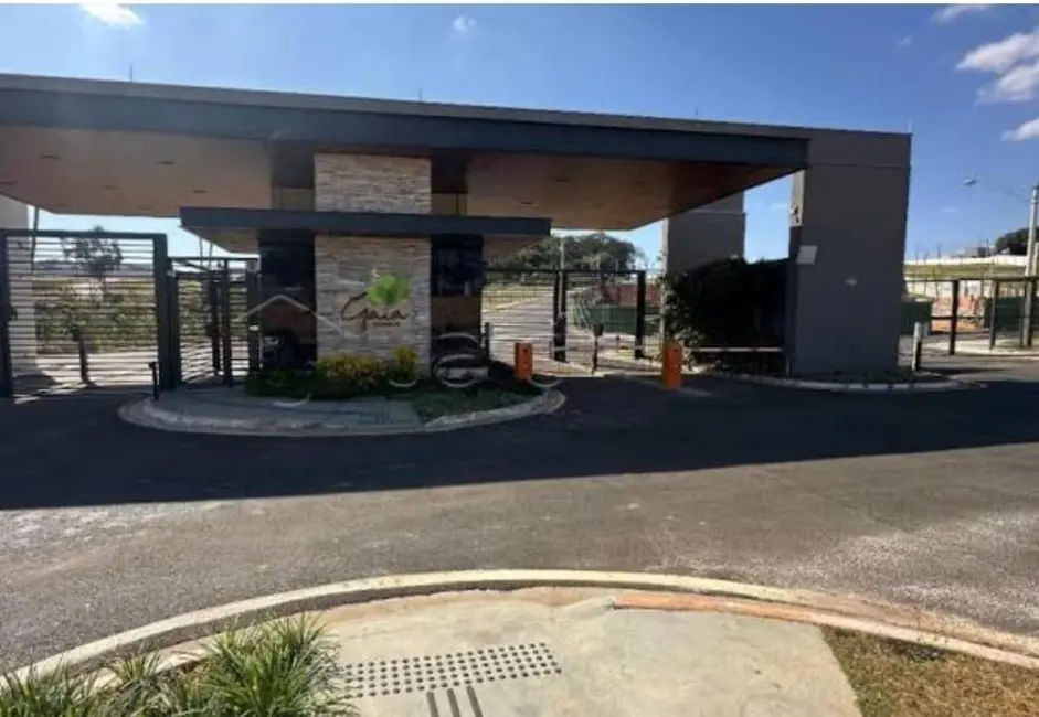 Foto 1 de Terreno / Lote à venda, 490m2 em Franca - SP