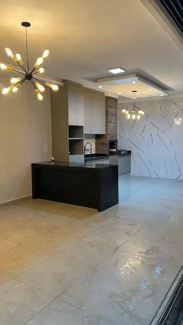 Foto 2 de Casa com 3 quartos à venda, 112m2 em Franca - SP