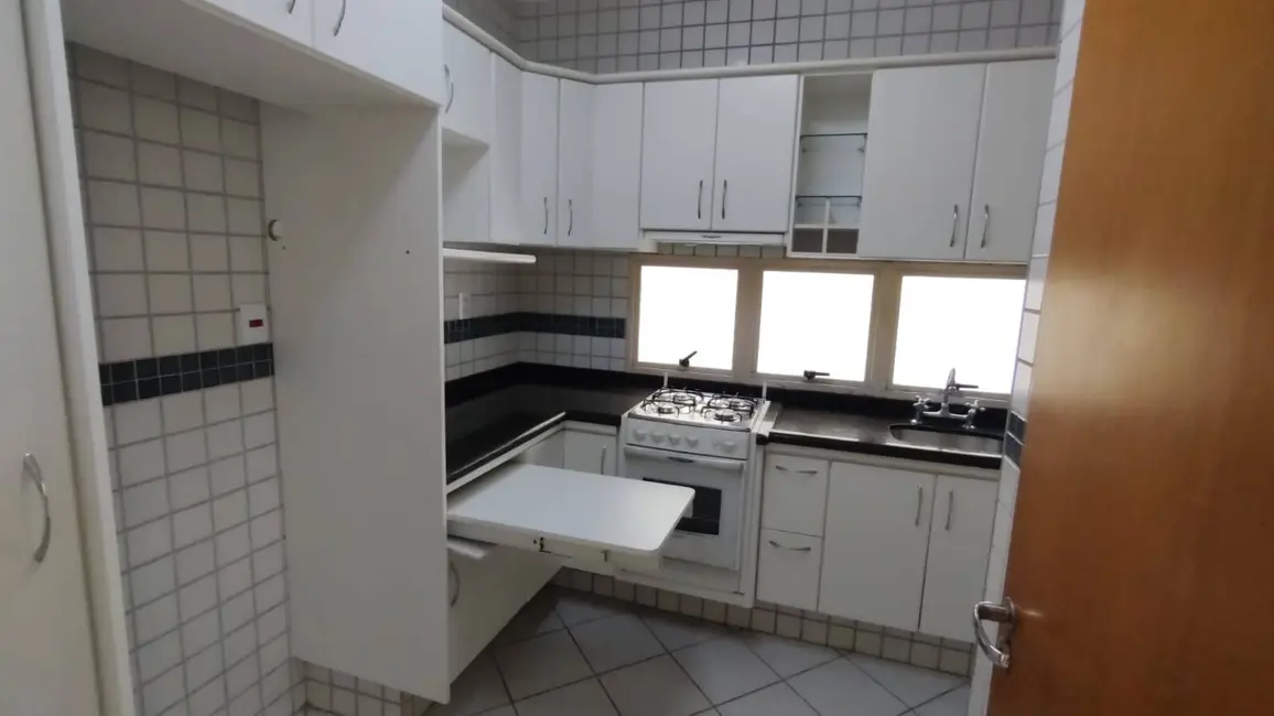 Foto 1 de Apartamento com 4 quartos à venda, 99m2 em Franca - SP