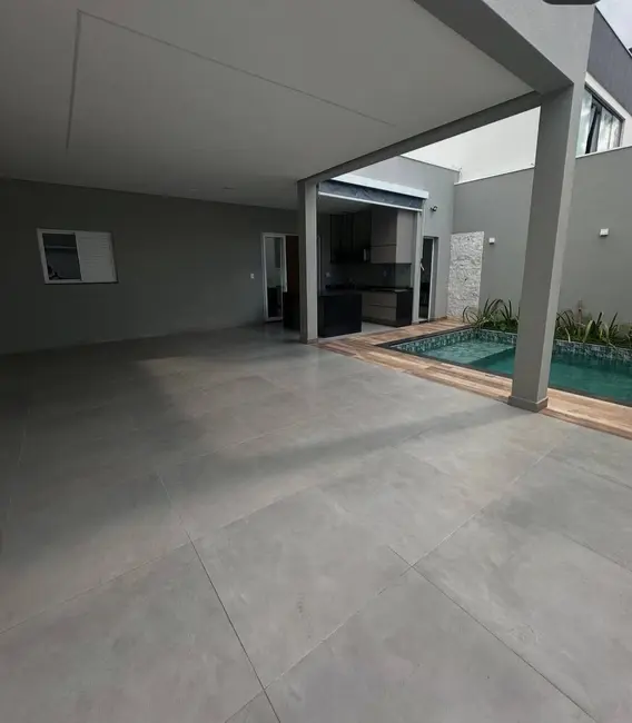 Foto 4 de Casa com 3 quartos à venda, 200m2 em Franca - SP