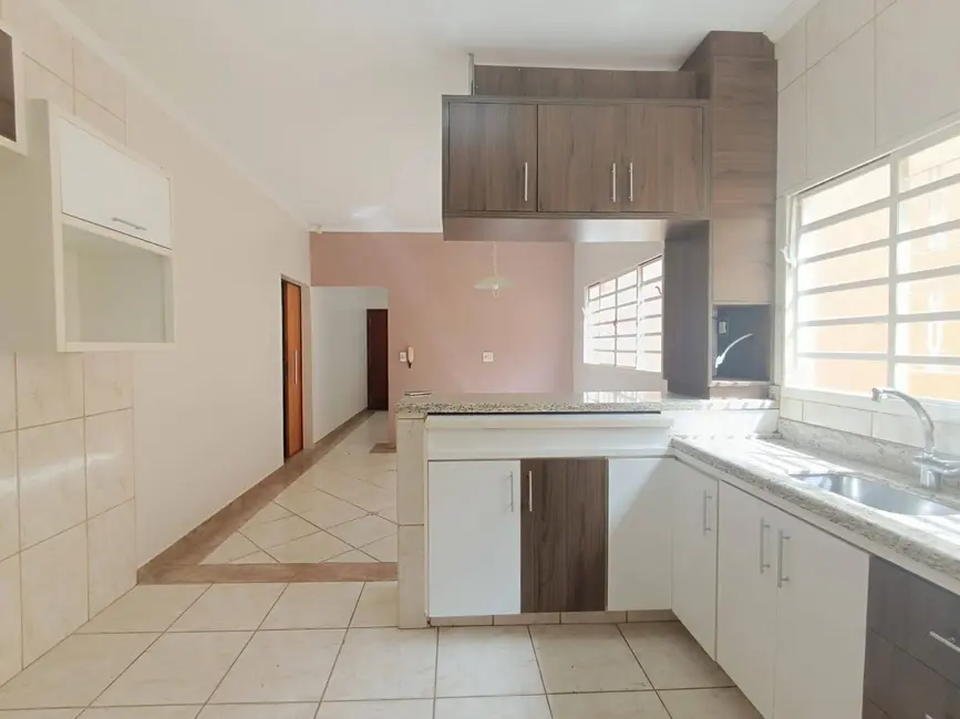 Foto 6 de Casa com 3 quartos à venda, 200m2 em Franca - SP
