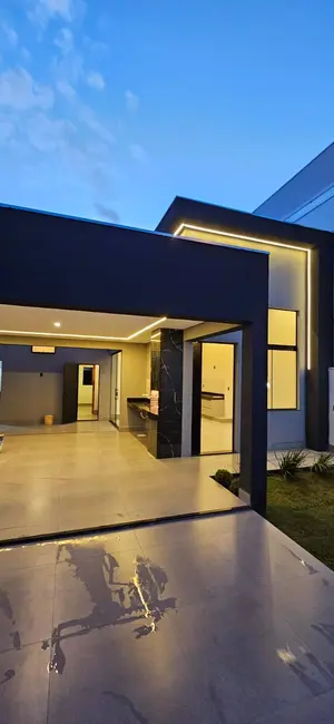 Foto 1 de Casa com 3 quartos à venda, 122m2 em Franca - SP