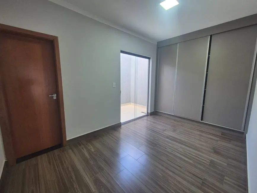 Foto 4 de Casa com 2 quartos à venda, 100m2 em Residencial Zanetti, Franca - SP