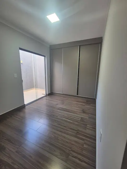 Foto 2 de Casa com 2 quartos à venda, 100m2 em Residencial Zanetti, Franca - SP