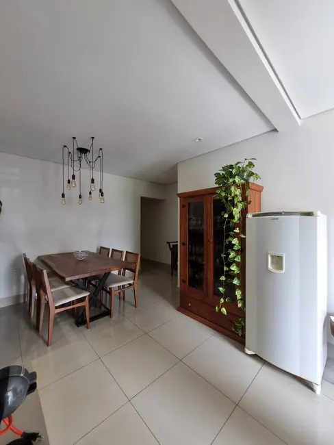Apartamento com 3 quartos à venda, 93m2 em Jardim Piratininga, Franca - SP - imagem 3 Foto 3 de Apartamento com 3 quartos à venda, 93m2 em Jardim Piratininga, Franca - SP