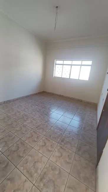 Casa com 2 quartos à venda, 130m2 em Vila Scarabucci, Franca - SP - imagem 8 Foto 8 de Casa com 2 quartos à venda, 130m2 em Vila Scarabucci, Franca - SP