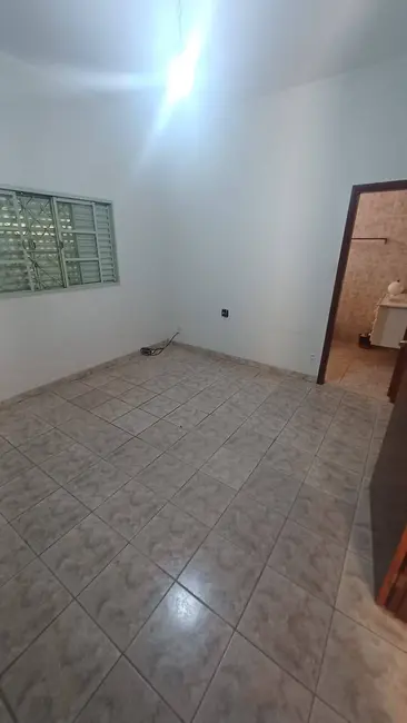 Casa com 2 quartos à venda, 130m2 em Vila Scarabucci, Franca - SP - imagem 6 Foto 6 de Casa com 2 quartos à venda, 130m2 em Vila Scarabucci, Franca - SP