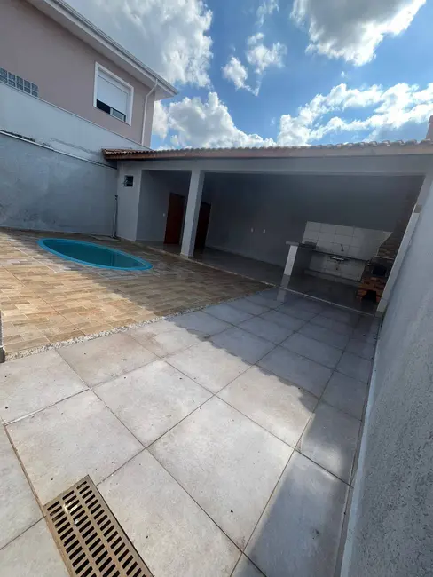 Casa com 3 quartos à venda, 175m2 em Franca - SP - imagem 1 Foto 1 de Casa com 3 quartos à venda, 175m2 em Franca - SP