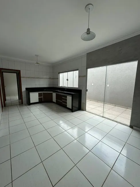 Foto 2 de Casa com 3 quartos à venda, 175m2 em Franca - SP