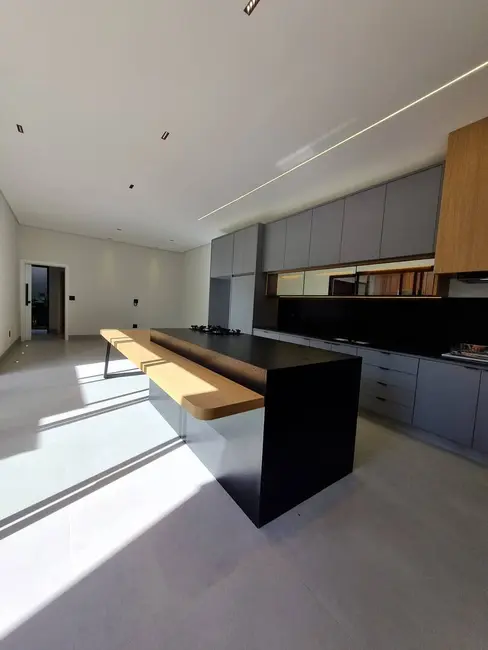 Casa com 3 quartos à venda, 160m2 em Franca - SP - imagem 6 Foto 6 de Casa com 3 quartos à venda, 160m2 em Franca - SP